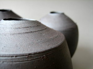 Elaine_Bolt_Dark_Metal vessel detail