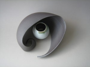 Elaine_Bolt_composition_shelter2