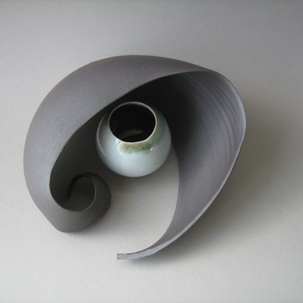 Elaine_Bolt_composition_shelter2