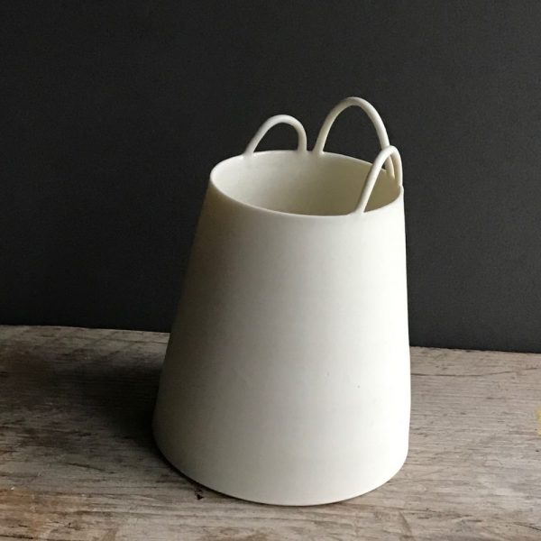Loopy vessel white 2