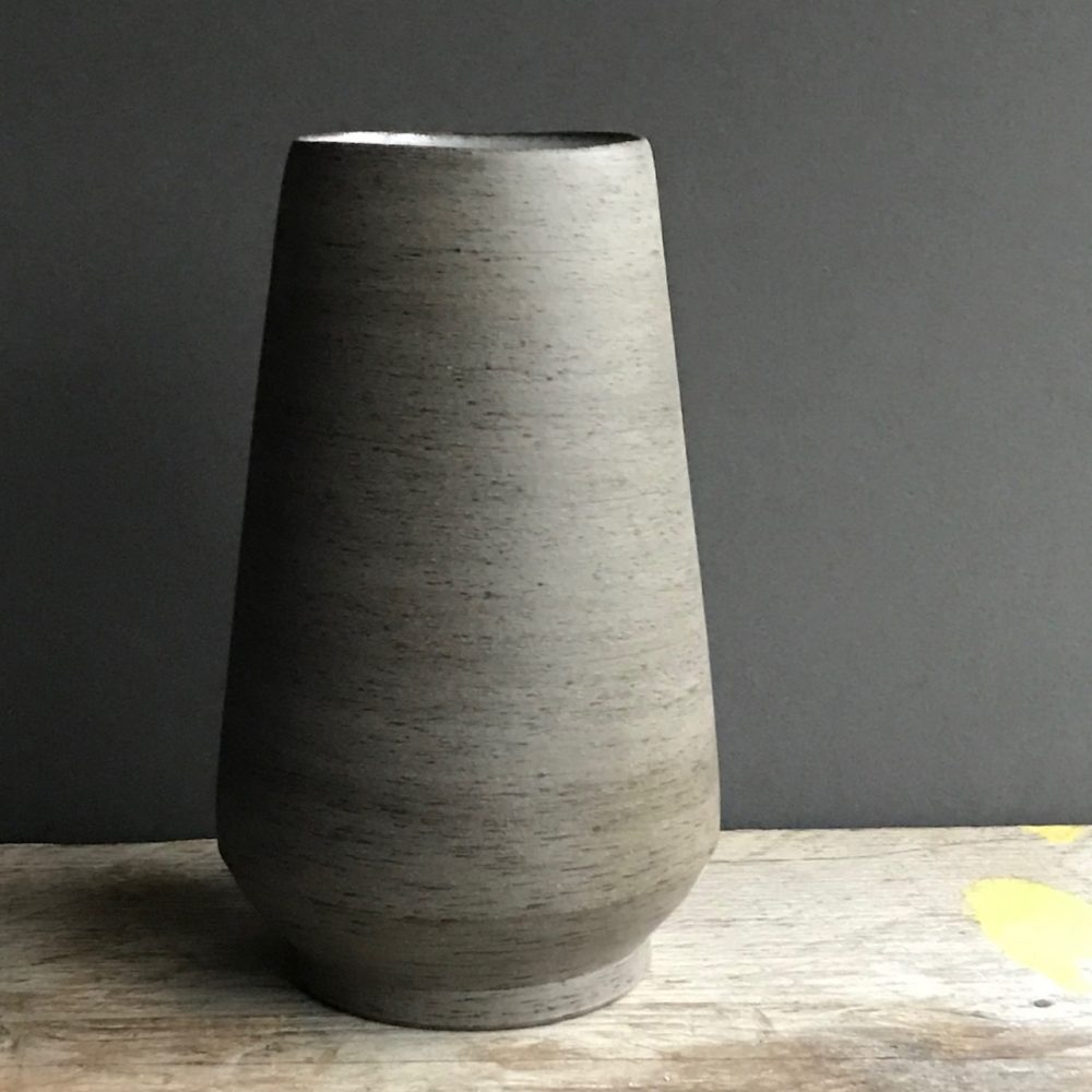 Yarn Cone vessel speckled brown (tall) - Image 2