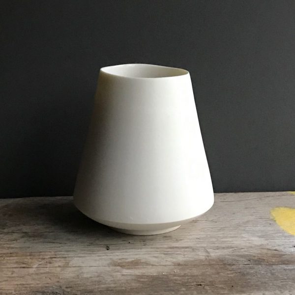 Yarn Cone vessel white